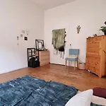 Minimalistic Bright Room 12Min From Hanover Central Station
